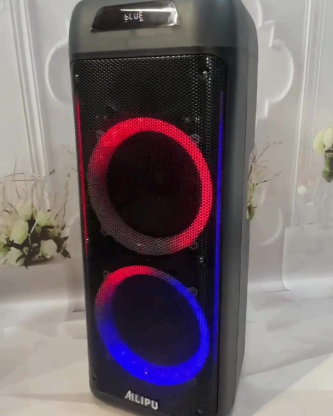 Unique Sound ad preview